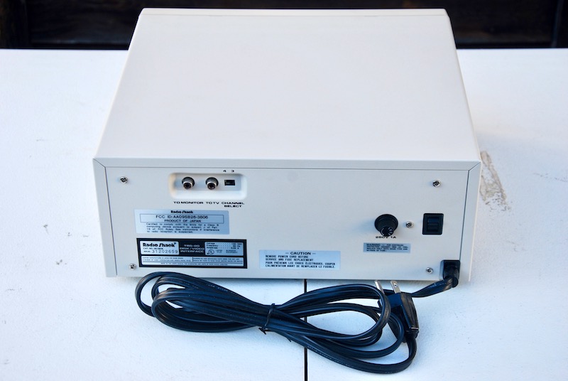 trs80dvi_rear.jpg