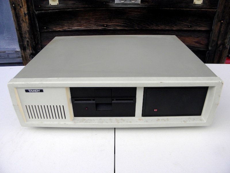 tandy1200_front.jpg